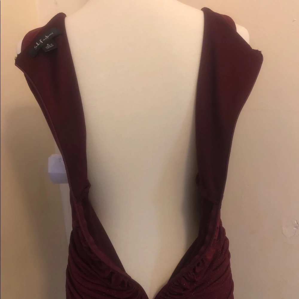 Maroon glittery dress Medium - Picture 7 of 8